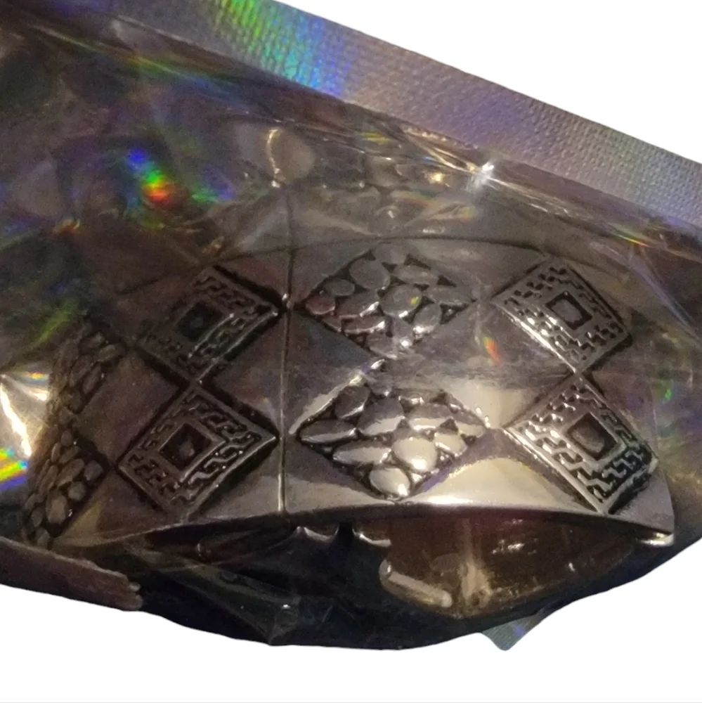 NWT Liz Claiborne Outpost Stone Age Bangle - Picture 3 of 3